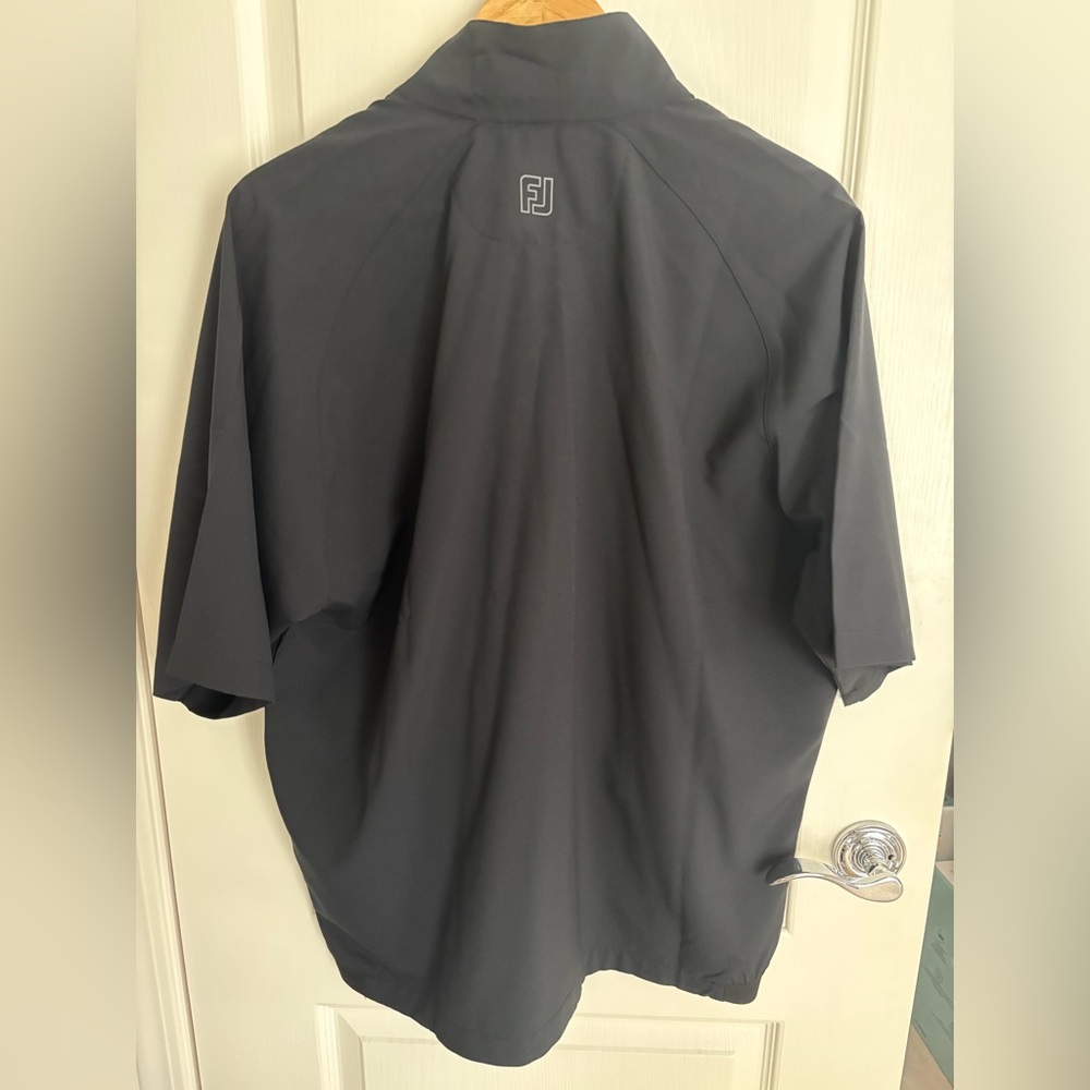 Zephyr Men's Black Short Sleeve Windbreaker - Picture 5 of 6